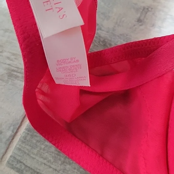 Victoria's Secret bra - Picture 7 of 7